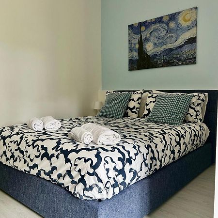 Casa Giulietta Hotell Desenzano del Garda Exteriör bild