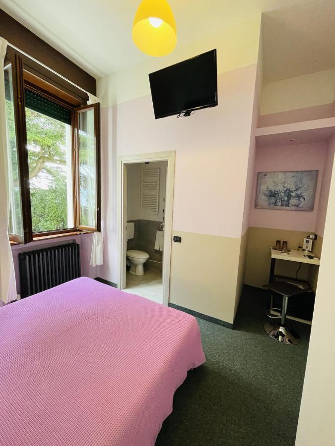Casa Giulietta Hotell Desenzano del Garda Exteriör bild