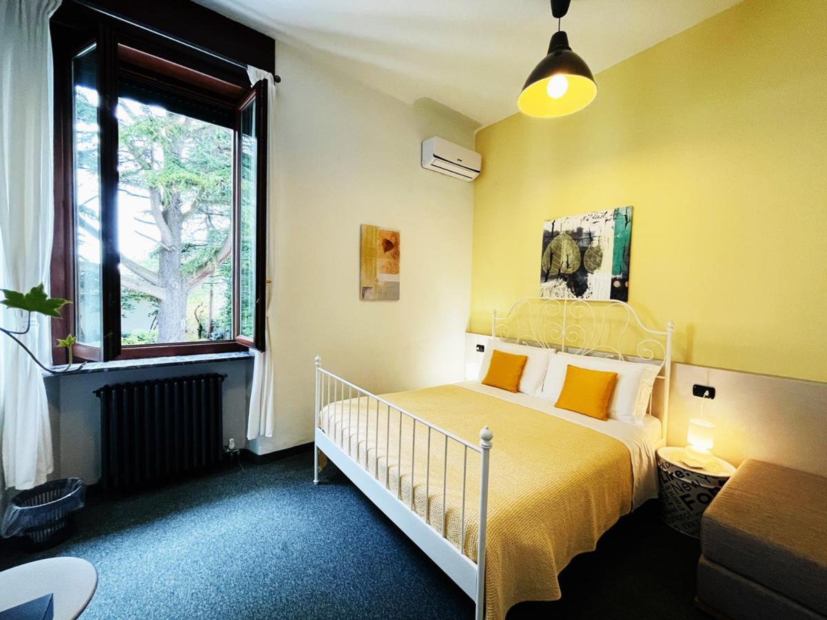 Casa Giulietta Hotell Desenzano del Garda Exteriör bild
