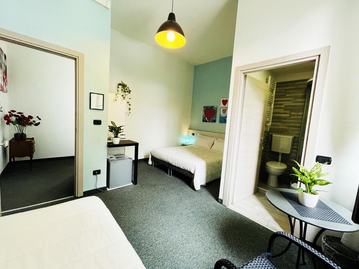 Casa Giulietta Hotell Desenzano del Garda Exteriör bild