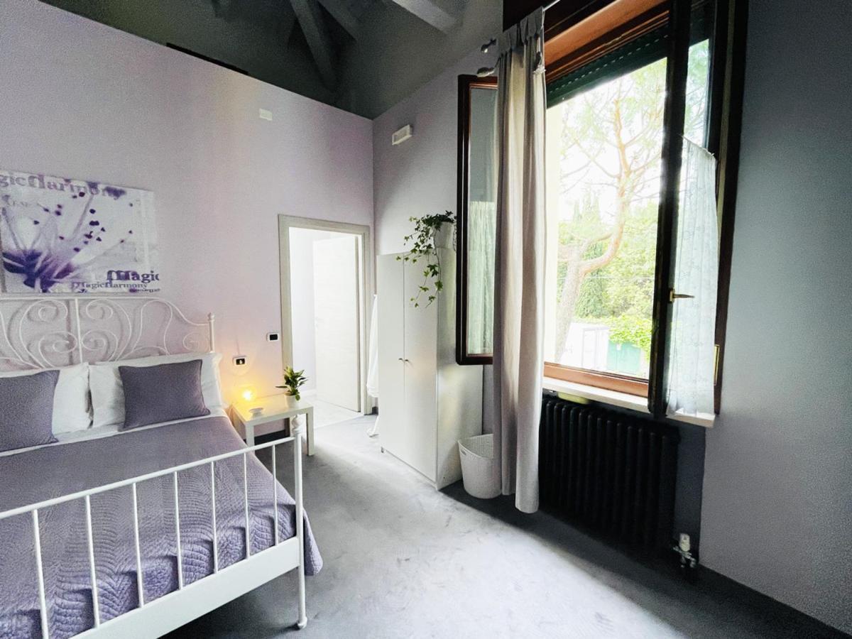 Casa Giulietta Hotell Desenzano del Garda Exteriör bild