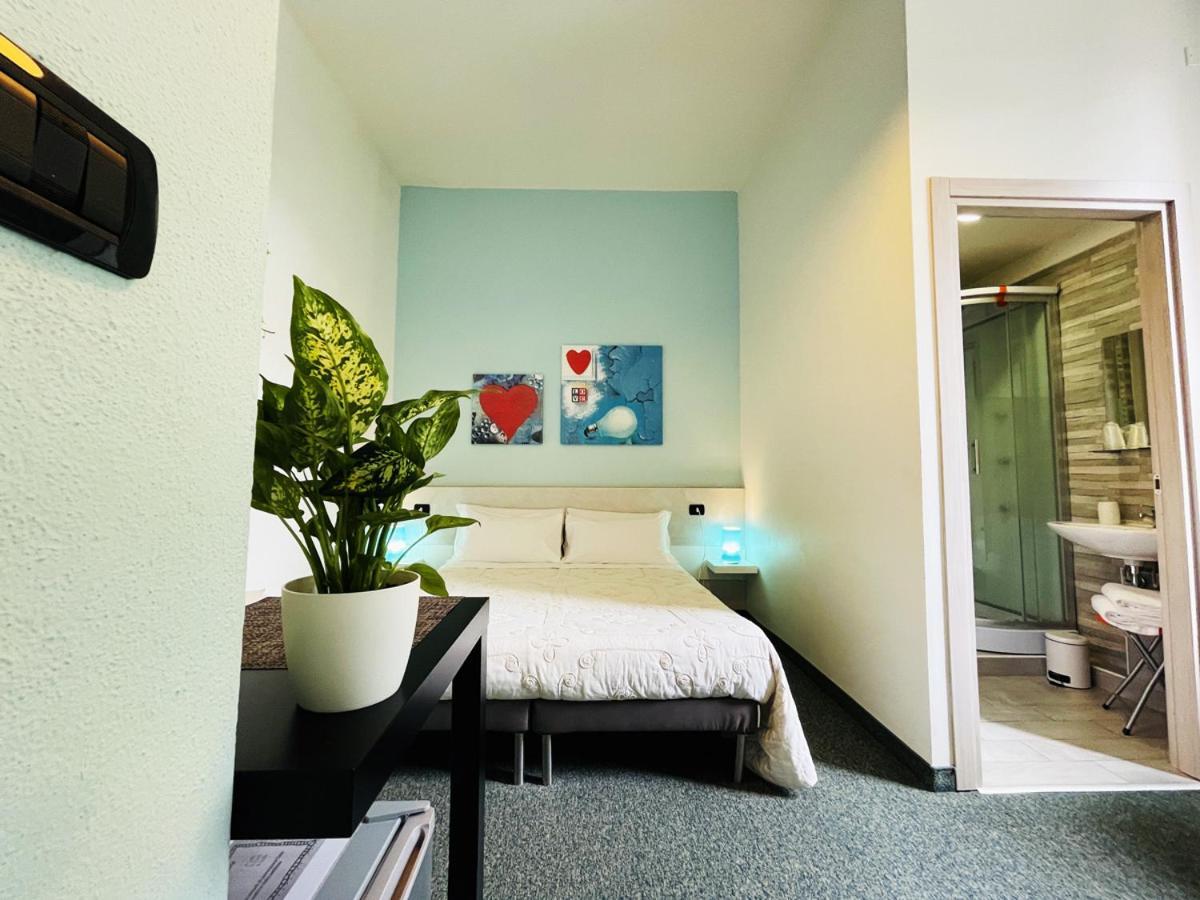 Casa Giulietta Hotell Desenzano del Garda Exteriör bild