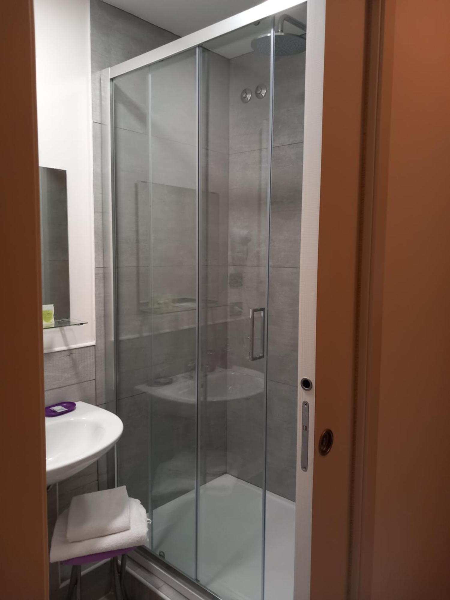Casa Giulietta Hotell Desenzano del Garda Exteriör bild