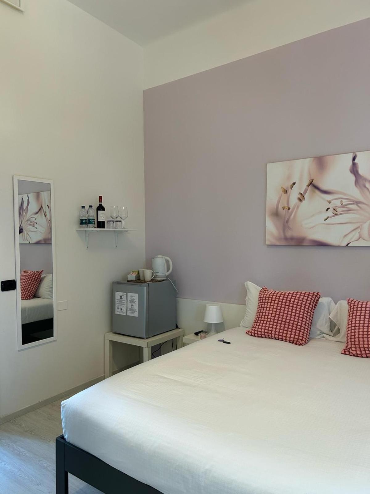 Casa Giulietta Hotell Desenzano del Garda Exteriör bild