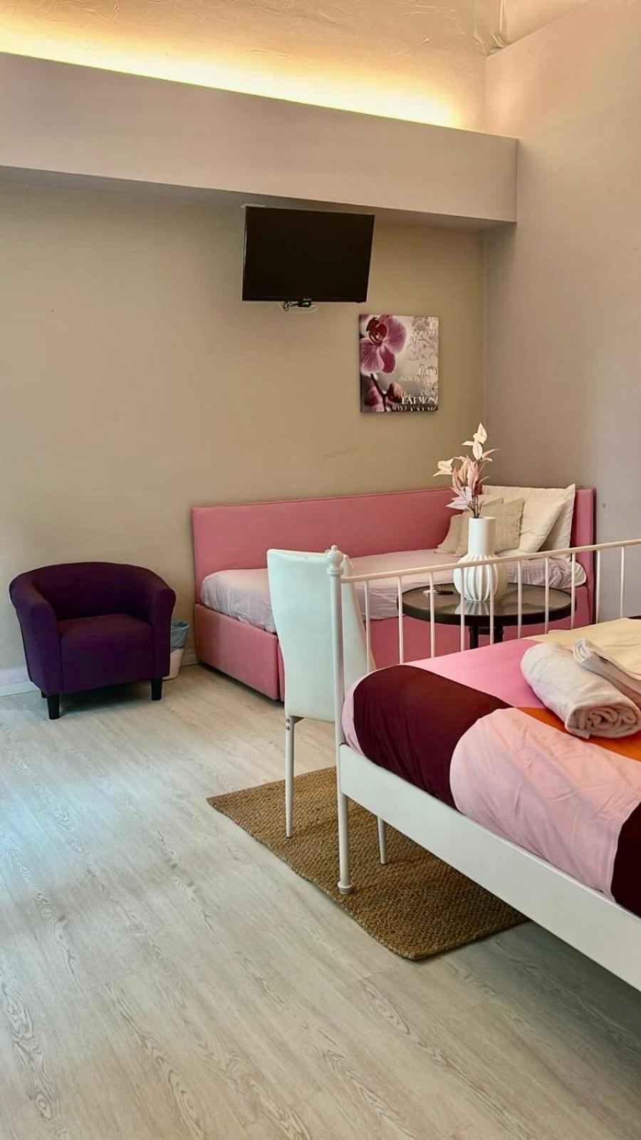 Casa Giulietta Hotell Desenzano del Garda Exteriör bild