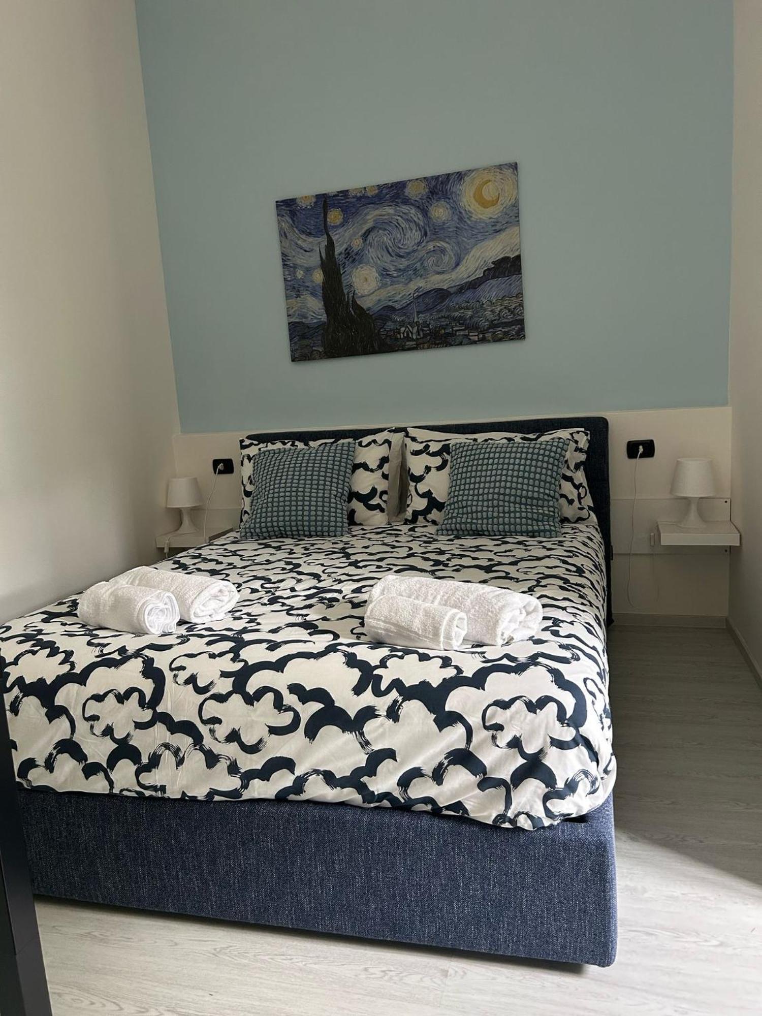 Casa Giulietta Hotell Desenzano del Garda Exteriör bild