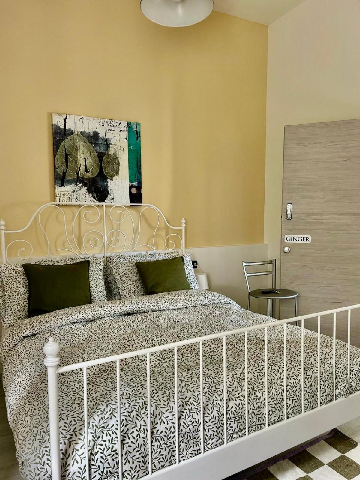Casa Giulietta Hotell Desenzano del Garda Exteriör bild