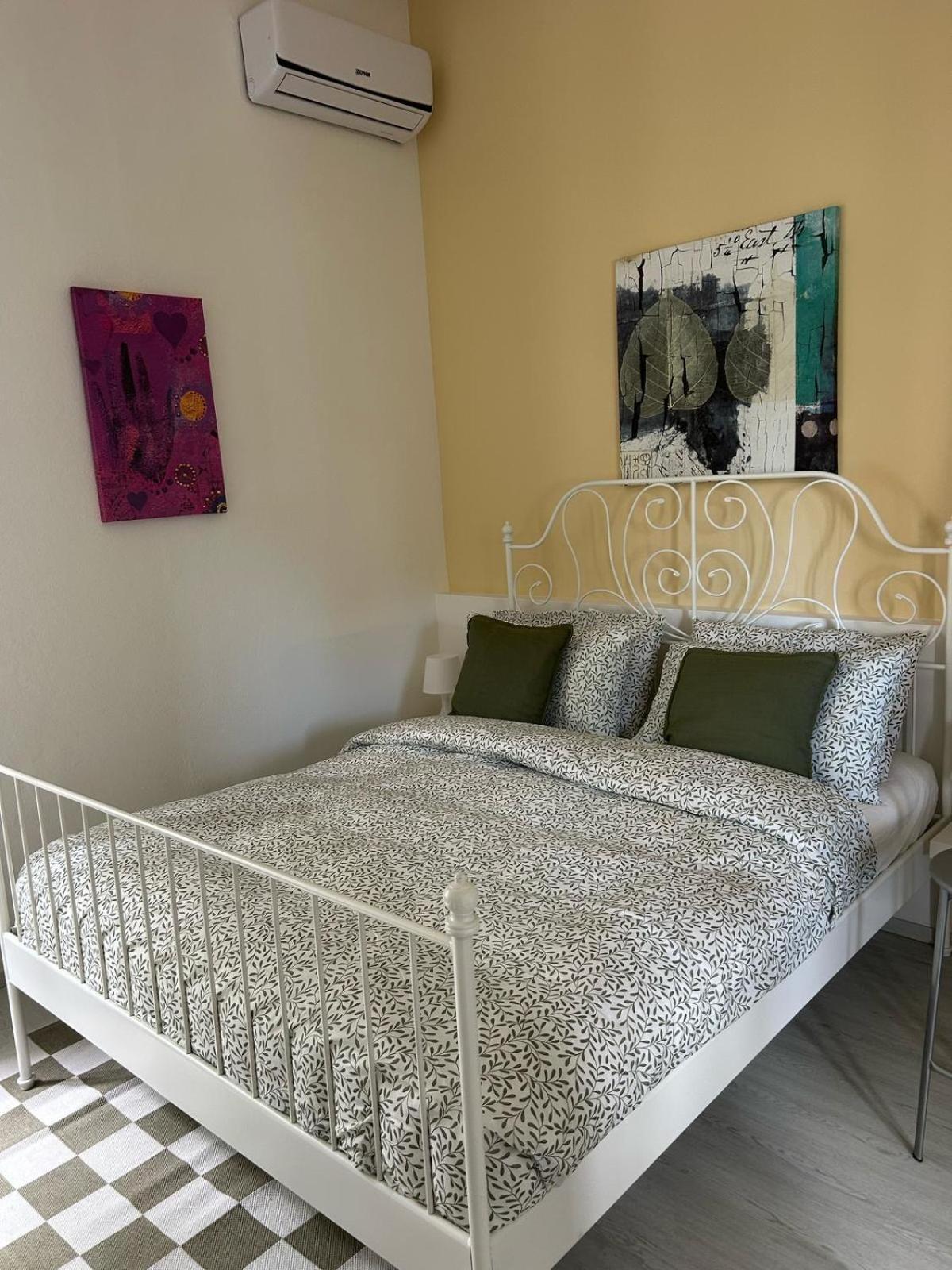 Casa Giulietta Hotell Desenzano del Garda Exteriör bild