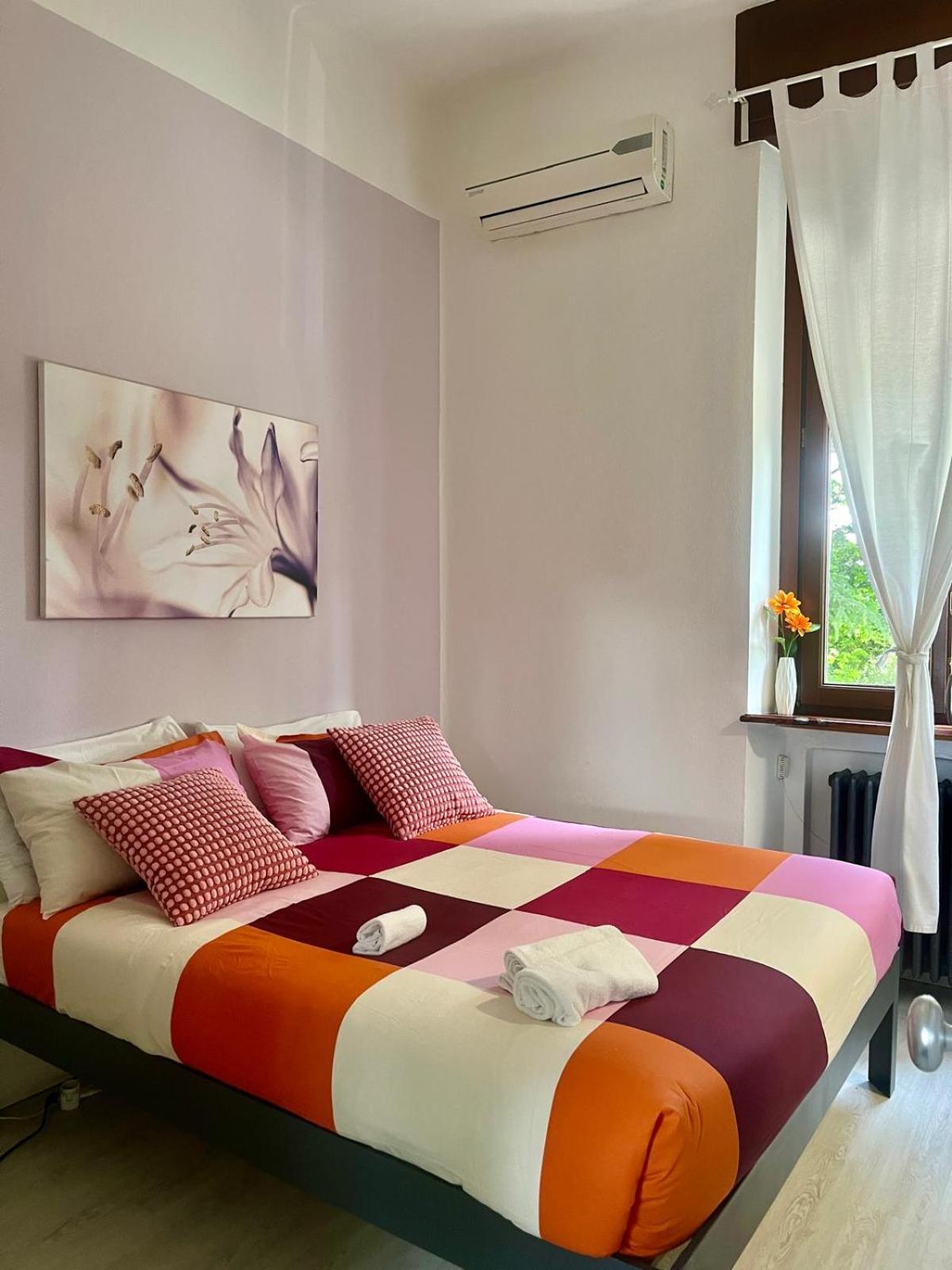 Casa Giulietta Hotell Desenzano del Garda Exteriör bild